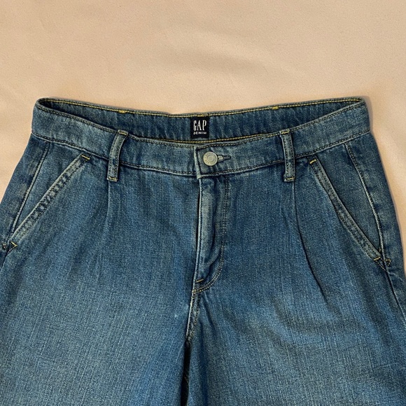 VTG GAP High Waist Wide Leg Jeans w/ Frayed Hem, 27P - Picture 4 of 7